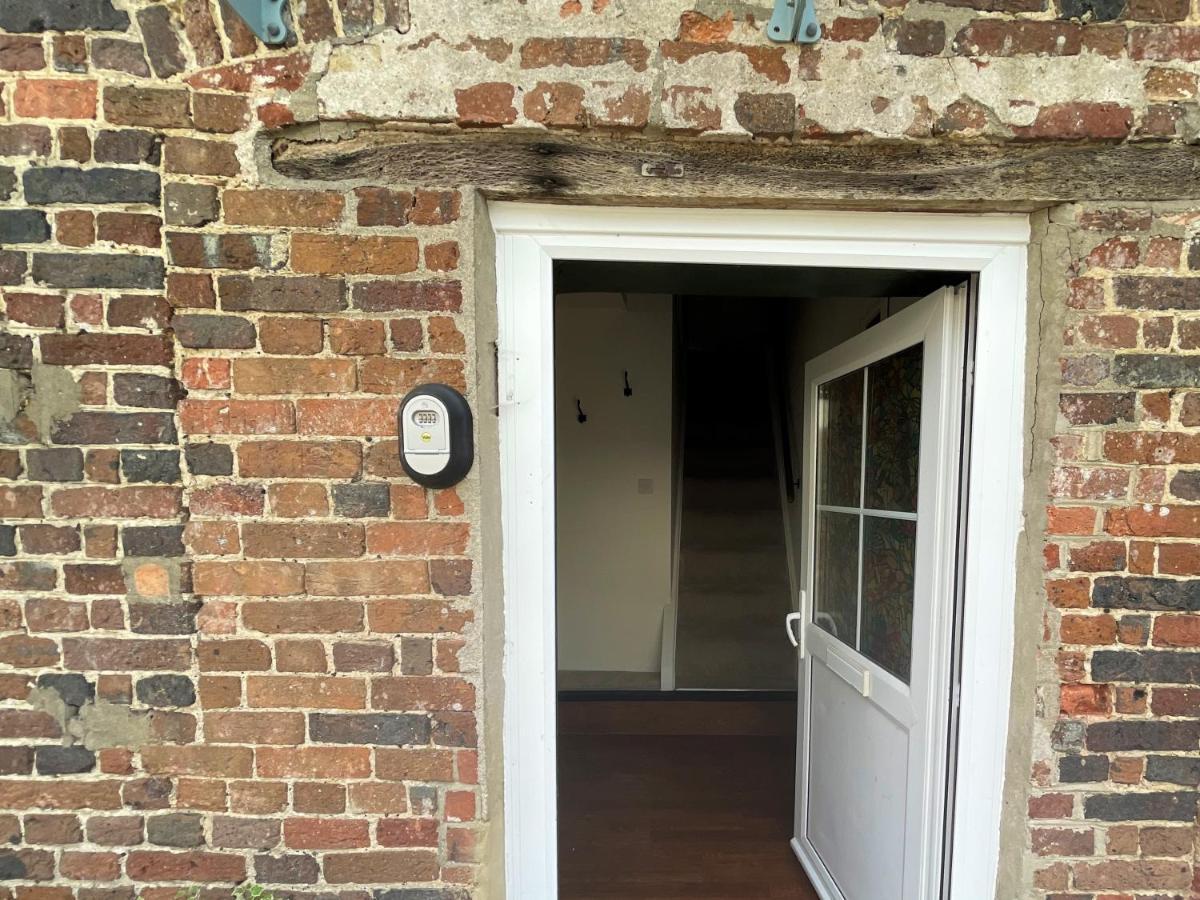 The Dairyman Suite Moreton  Esterno foto